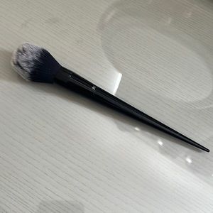 KVD # 20 brush